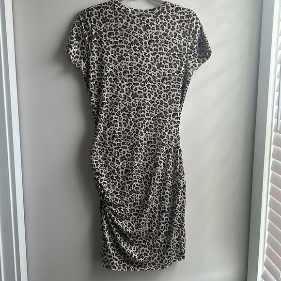 5/$25 Women's Leopard Print Dress, Form Fitting, Stretch, NWT, Medium - Picture 2 of 6